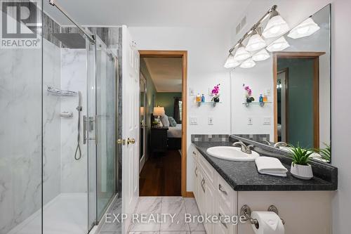 254304 9Th Line, Amaranth, ON - Indoor Photo Showing Bathroom