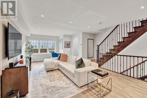 34 Mayland Trail, Hamilton, ON - Indoor Photo Showing Living Room