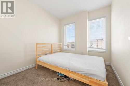 18 - 5000 Connor Drive, Lincoln, ON - Indoor Photo Showing Bedroom