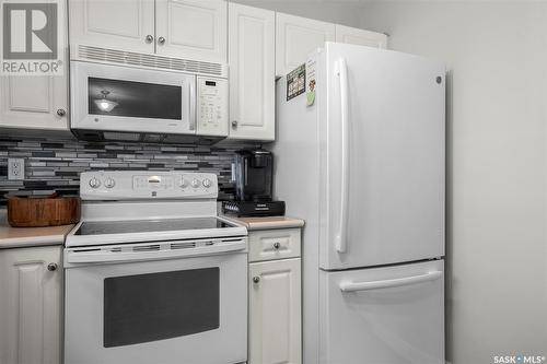 111 203 Herold Terrace, Saskatoon, SK - Indoor Photo Showing Kitchen