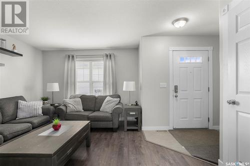 111 203 Herold Terrace, Saskatoon, SK - Indoor Photo Showing Living Room