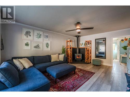 365 Townley Street, Penticton, BC - Indoor Photo Showing Living Room With Fireplace