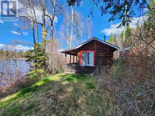 7582 Resort Road, Canim Lake, BC - Outdoor