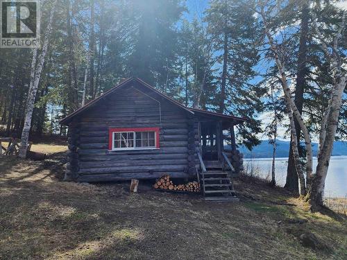 7582 Resort Road, Canim Lake, BC - Outdoor