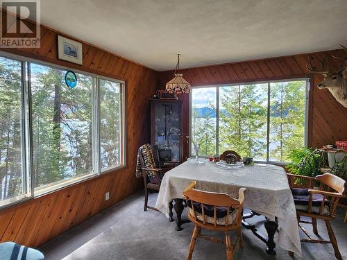 7582 Resort Road, Canim Lake, BC - Indoor Photo Showing Dining Room