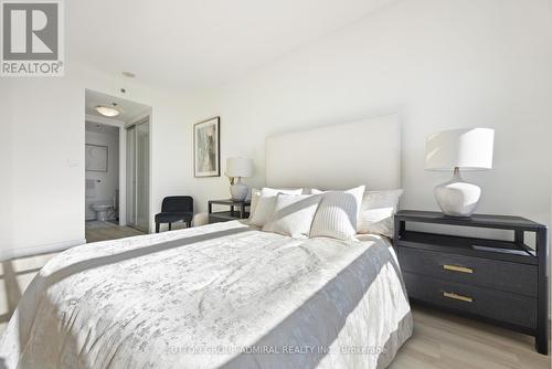 519 - 88 Colgate Avenue, Toronto, ON - Indoor Photo Showing Bedroom