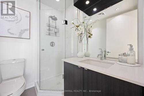 519 - 88 Colgate Avenue, Toronto, ON - Indoor Photo Showing Bathroom