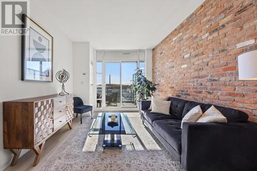 519 - 88 Colgate Avenue, Toronto, ON - Indoor Photo Showing Living Room