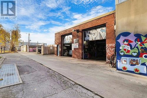 2789 Danforth Avenue, Toronto, ON 