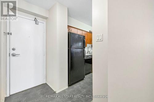 212 - 260 Davis Drive, Newmarket, ON -  Photo Showing Other Room