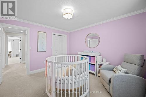 194 Thames Way, Hamilton, ON - Indoor Photo Showing Bedroom