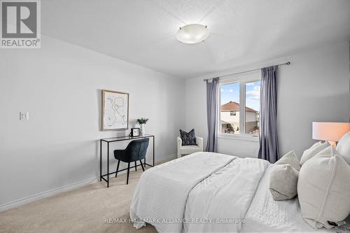 194 Thames Way, Hamilton, ON - Indoor Photo Showing Bedroom