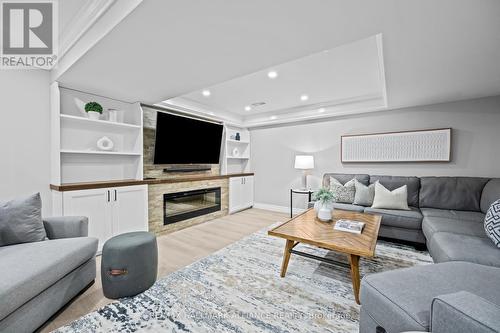 194 Thames Way, Hamilton, ON - Indoor Photo Showing Living Room With Fireplace