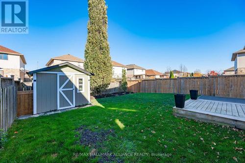 194 Thames Way, Hamilton, ON - Outdoor With Backyard