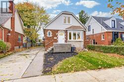 122 KENILWORTH AVENUE S  Hamilton, ON L8K 2T3