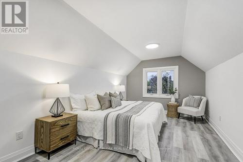 122 Kenilworth Avenue S, Hamilton, ON - Indoor Photo Showing Bedroom