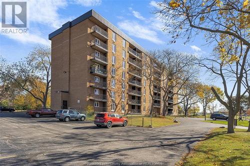 6612 Thornberry Unit# 201, Windsor, ON - Outdoor With Balcony With Facade