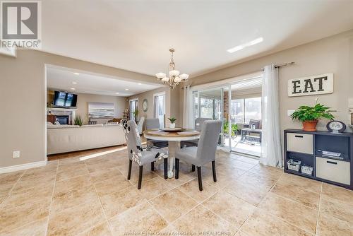 1041 Chelsea Park Way, Lakeshore, ON - Indoor Photo Showing Dining Room