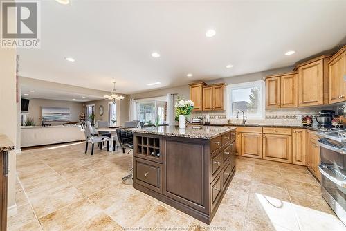 1041 Chelsea Park Way, Lakeshore, ON - Indoor Photo Showing Kitchen