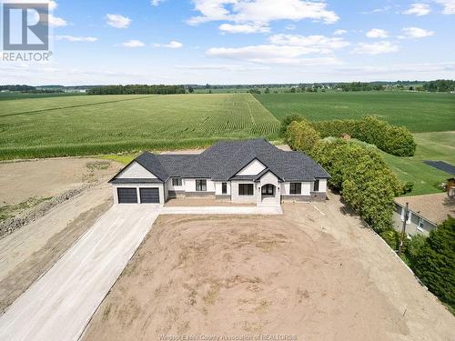 418 County Road 34 West, Kingsville, ON - Outdoor With View