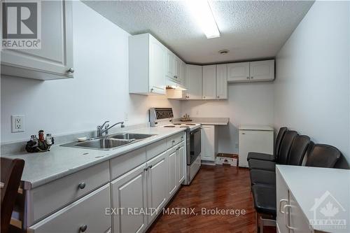 828 Notre Dame Street, Russell, ON - Indoor Photo Showing Kitchen With Double Sink