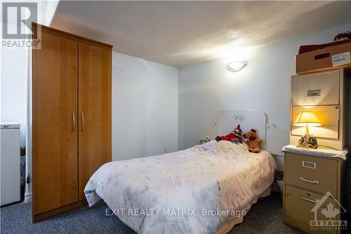 828 Notre Dame Street, Russell, ON - Indoor Photo Showing Bedroom