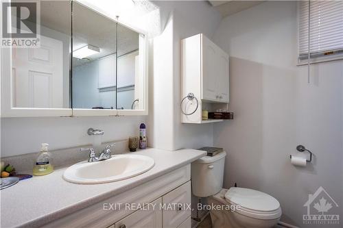 828 Notre Dame Street, Russell, ON - Indoor Photo Showing Bathroom