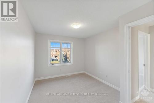 324 Balinroan Crescent, Ottawa, ON - Indoor Photo Showing Other Room