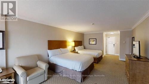 317 - 1235 Deerhurst Drive, Huntsville (Chaffey), ON - Indoor Photo Showing Bedroom