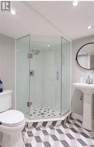 1 - 49 Wineva Avenue, Toronto, ON - Indoor Photo Showing Bathroom