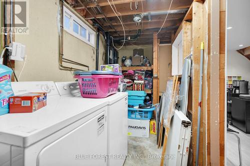 1405 Jalna Boulevard, London, ON - Indoor Photo Showing Laundry Room