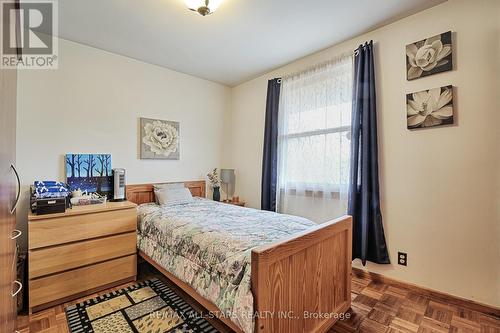 12571 Kennedy Road, Whitchurch-Stouffville, ON - Indoor Photo Showing Bedroom