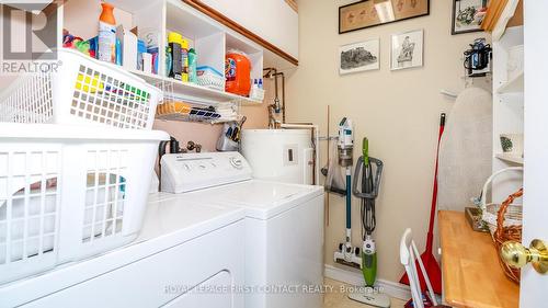 305 - 131 Clapperton Street, Barrie, ON - Indoor Photo Showing Laundry Room