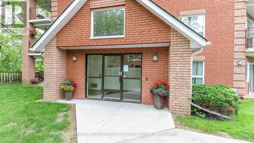 305 - 131 Clapperton Street, Barrie, ON - Outdoor With Exterior