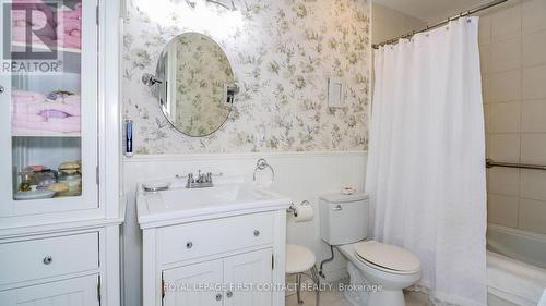 305 - 131 Clapperton Street, Barrie, ON - Indoor Photo Showing Bathroom