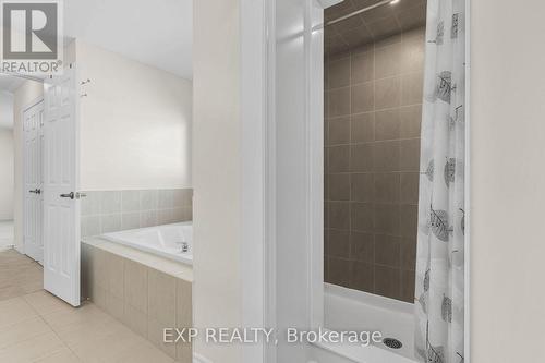 71 Royal Fern Crescent, Caledon, ON - Indoor Photo Showing Bathroom