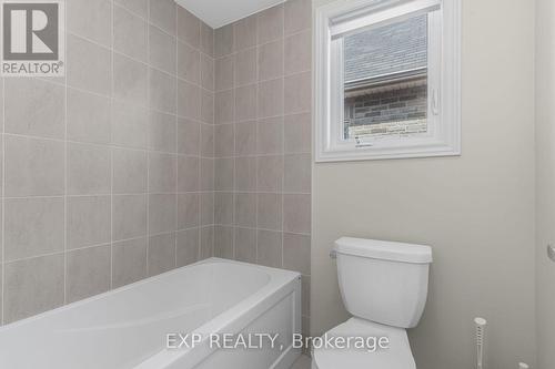 71 Royal Fern Crescent, Caledon, ON - Indoor Photo Showing Bathroom