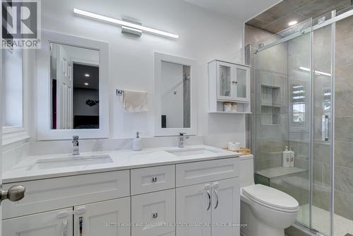 19 - 2880 Headon Forest Drive, Burlington, ON - Indoor Photo Showing Bathroom