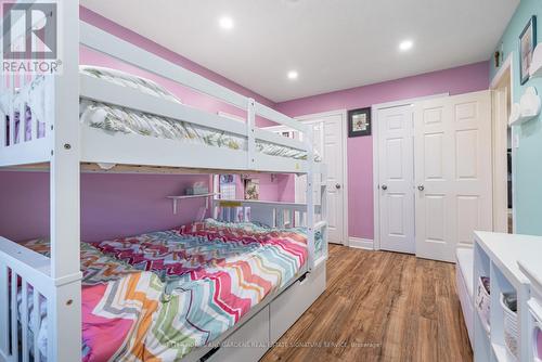 19 - 2880 Headon Forest Drive, Burlington, ON - Indoor Photo Showing Bedroom