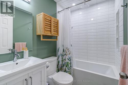 19 - 2880 Headon Forest Drive, Burlington, ON - Indoor Photo Showing Bathroom