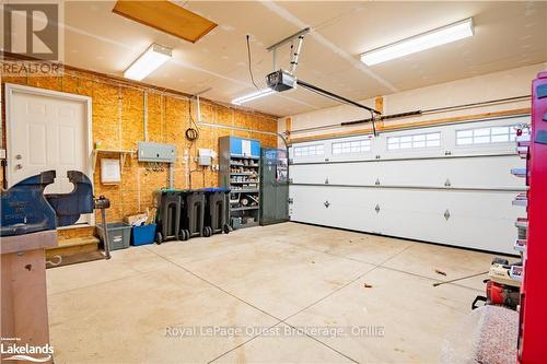 13 Marvin Gardens Boulevard, Wasaga Beach, ON - Indoor Photo Showing Garage