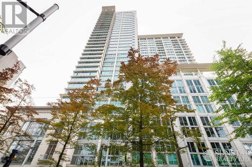 914 610 Granville Avenue, Vancouver, BC - Outdoor