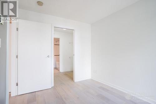 914 610 Granville Avenue, Vancouver, BC - Indoor Photo Showing Other Room