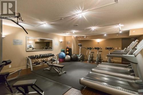 914 610 Granville Avenue, Vancouver, BC - Indoor Photo Showing Gym Room