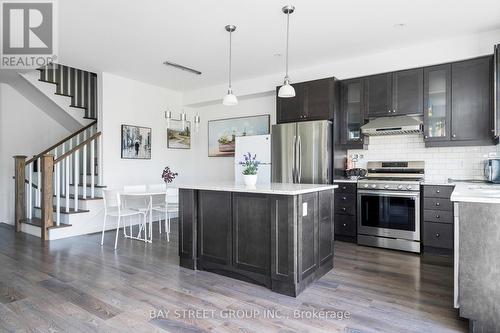 142 Yellow Birch Crescent, Blue Mountains, ON - Indoor Photo Showing Kitchen With Upgraded Kitchen