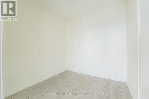 3205 - 5 Buttermill Avenue, Vaughan, ON - Indoor Photo Showing Other Room