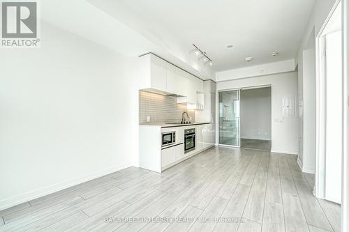 3205 - 5 Buttermill Avenue, Vaughan, ON - Indoor Photo Showing Other Room