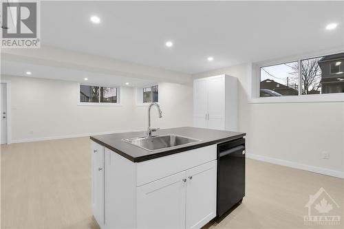 37 Jolliet Avenue Unit#B, Ottawa, ON - Indoor Photo Showing Kitchen