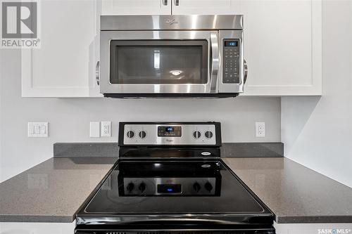 1113 Kolynchuk Link, Saskatoon, SK - Indoor Photo Showing Kitchen