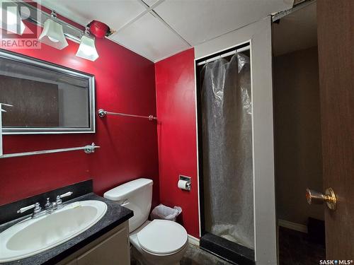 1411 110Th Street, North Battleford, SK - Indoor Photo Showing Bathroom